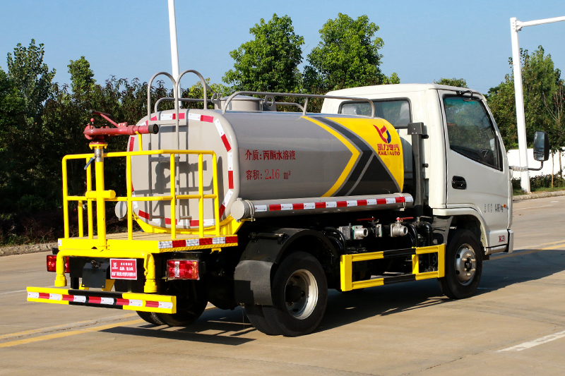 凯马3方蓝牌洒水车