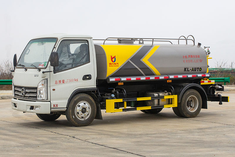 凯马3方蓝牌洒水车