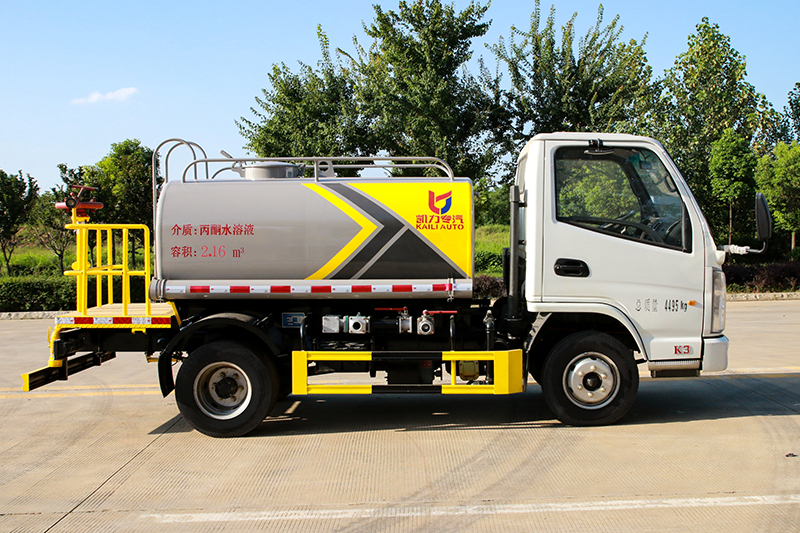 凯马3方蓝牌洒水车