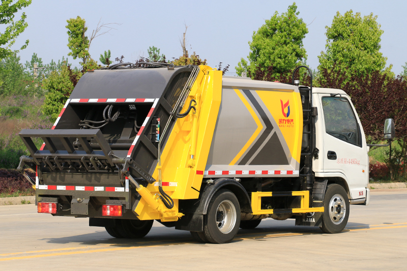 凯马蓝牌压缩垃圾车（4.5方）