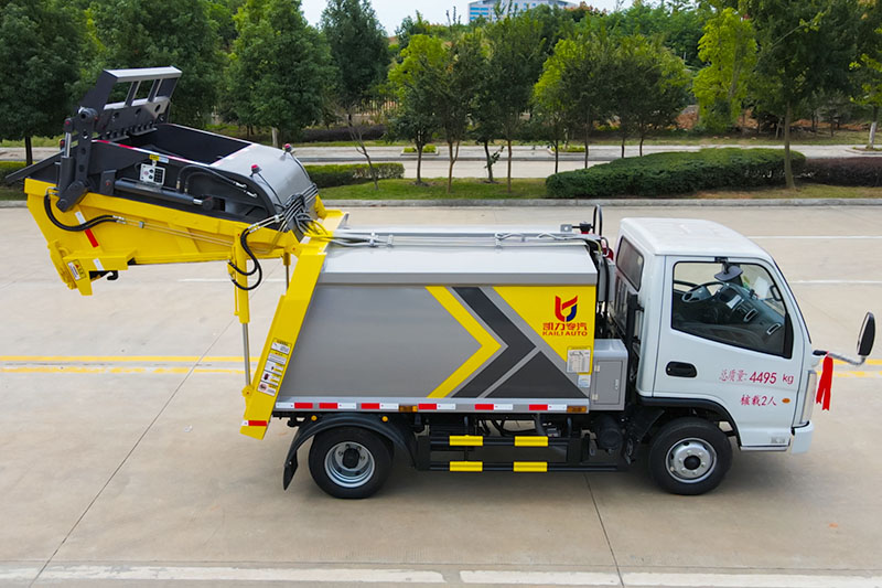 凯马蓝牌压缩垃圾车（4.5方）