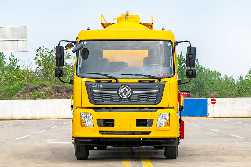 东风天锦清洗吸污车