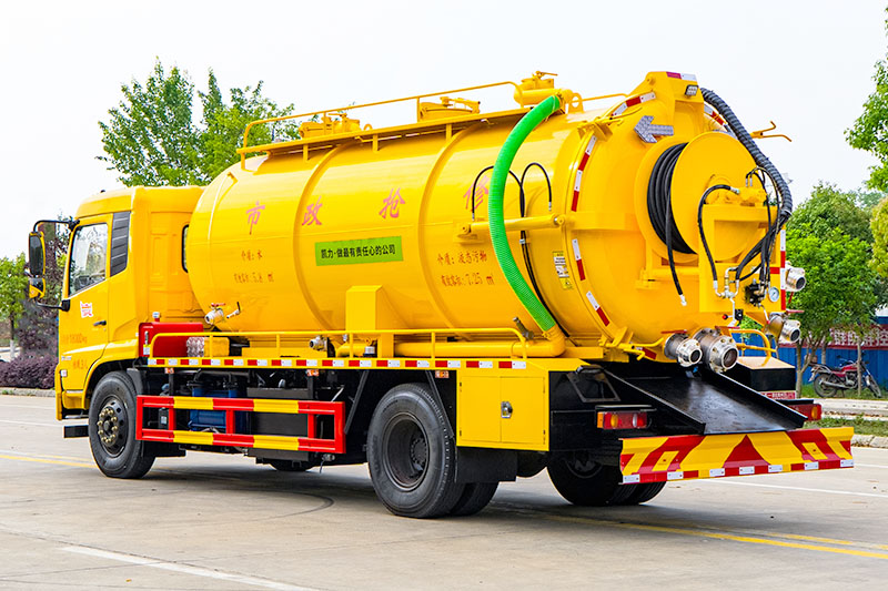 东风天锦清洗吸污车