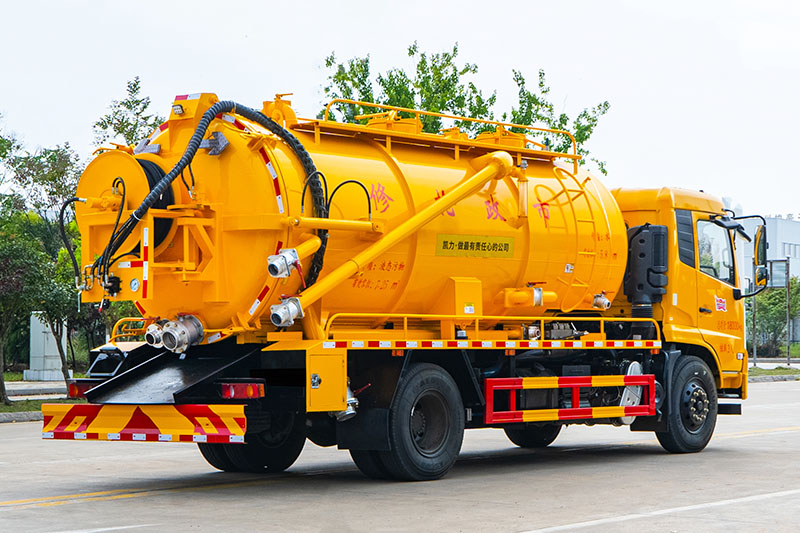 东风天锦清洗吸污车