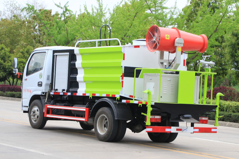 东风小多利卡蓝牌抑尘车