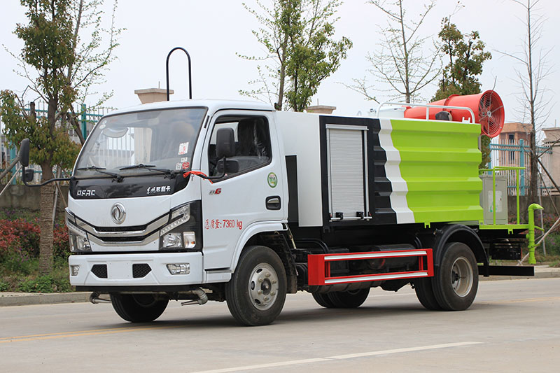 东风小多利卡蓝牌抑尘车