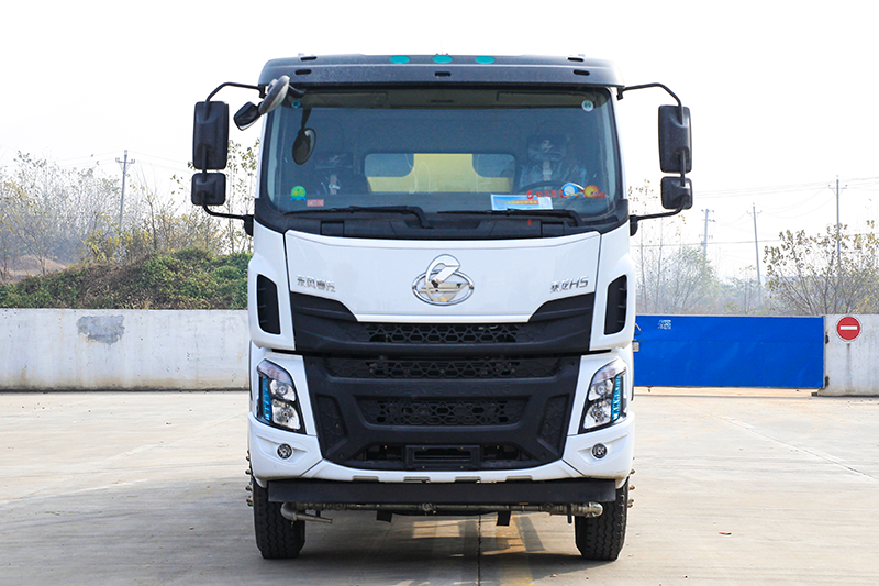 柳汽乘龙后八轮H5抑尘车（17方）（80~120米雾炮）