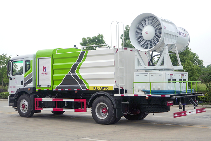 东风D9抑尘车（方罐）（11.5方）（30~100米雾炮）