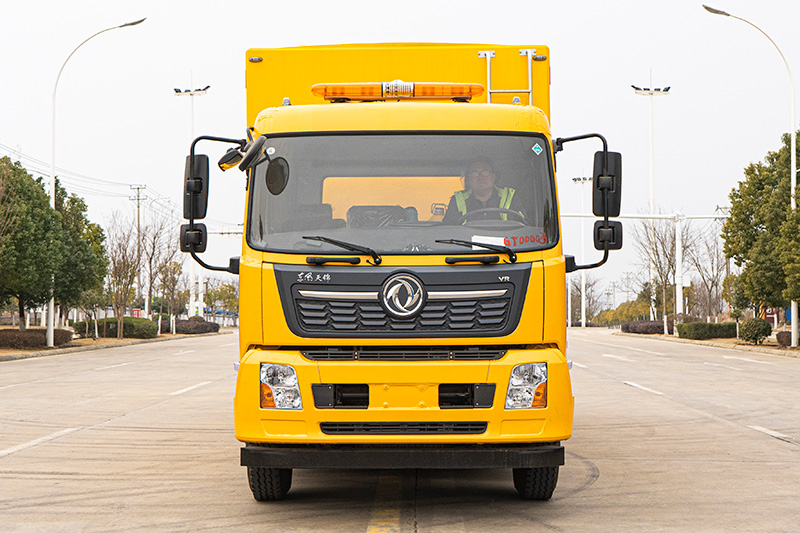 天锦300kw / 400kw / 500kw电源车