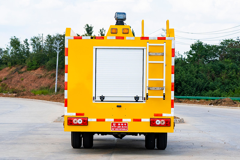 小卡之星3消防洒水车