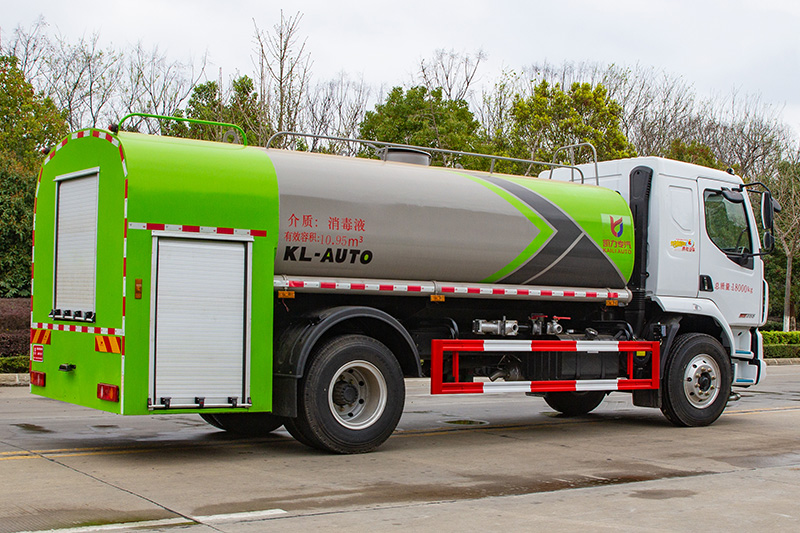 柳汽消防洒水车