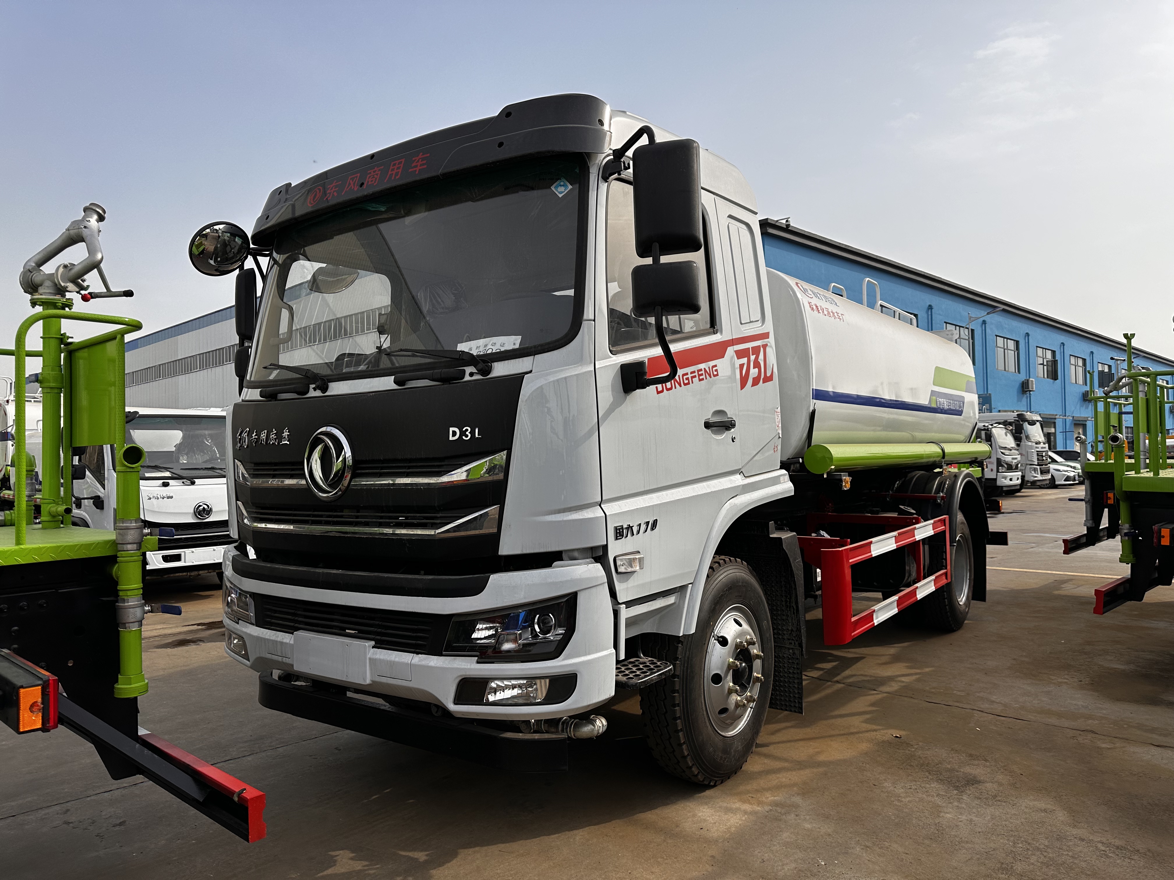 东风专底12吨洒水车