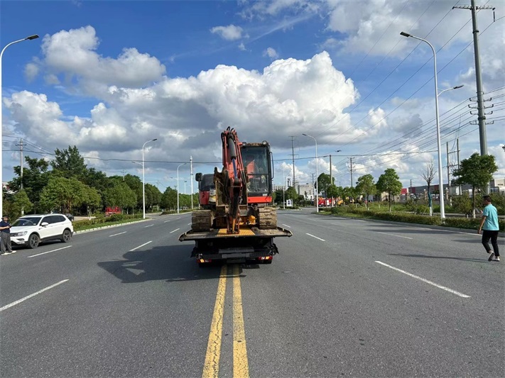 江淮骏铃爬山虎Pro版蓝牌重载清障车