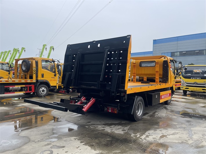 豪沃悍将潍柴170蓝牌清障车8吨重载板