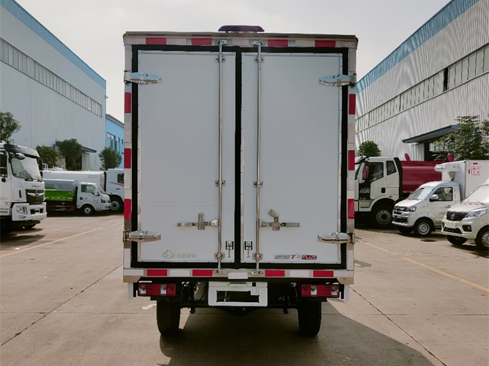 长安跨越3米小型冷藏车