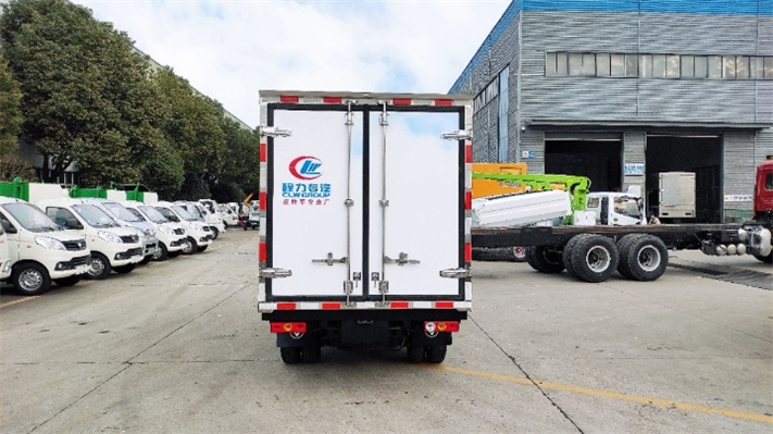 福田祥菱V2小型冷藏车（后双胎）