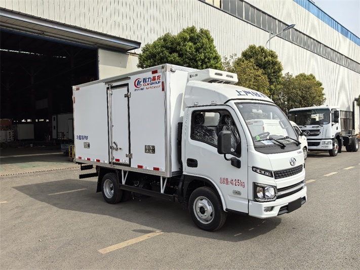 跃进3.5米小型冷藏车