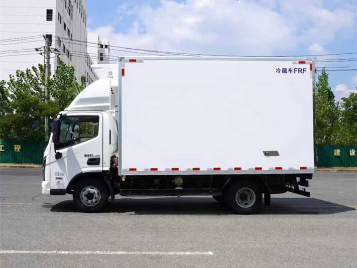 福田智蓝纯电动冷藏车