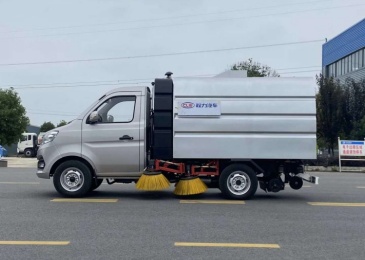 长安2方小型扫路车参数配置