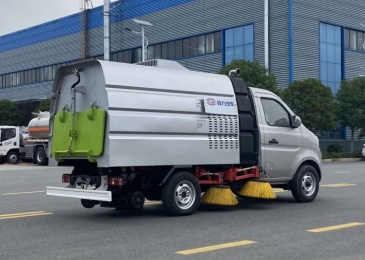 长安2方小型扫路车参数配置