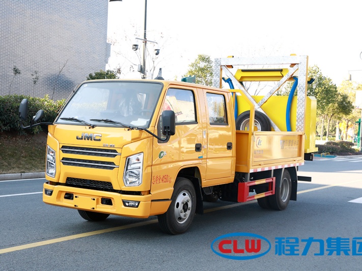 程力威牌江铃防撞缓冲车