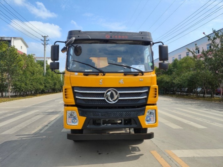 东风K6防撞缓冲车