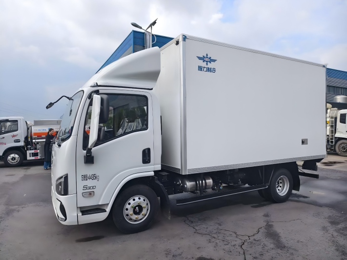 4.2米陕汽智云纯电动冷藏车