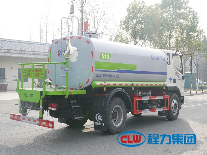 程力威牌13方福田领航ES5洒水车