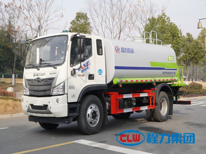 程力威牌13方福田领航ES5洒水车