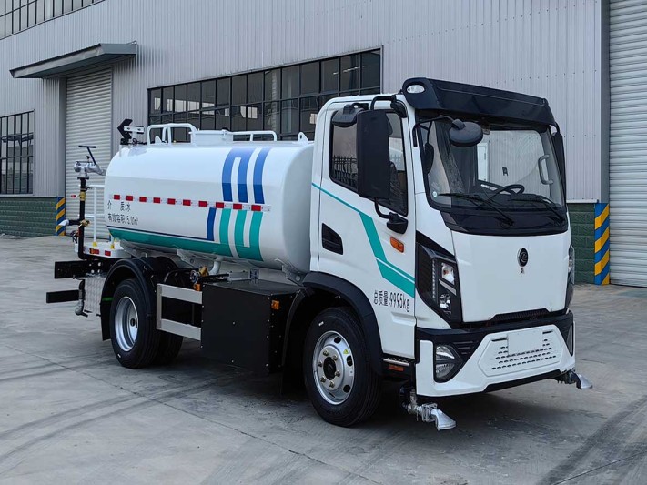 程力威牌新能源10吨洒水车